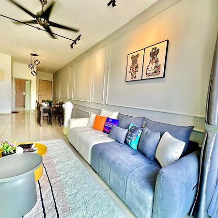 Seasons Luxury Apartment By Jk Home Johor Bahru Exterior foto